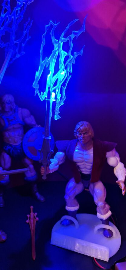 Masters of the Universe Prinz Adam oder He-man Zauberschwert mit Effekt – Bild 10
